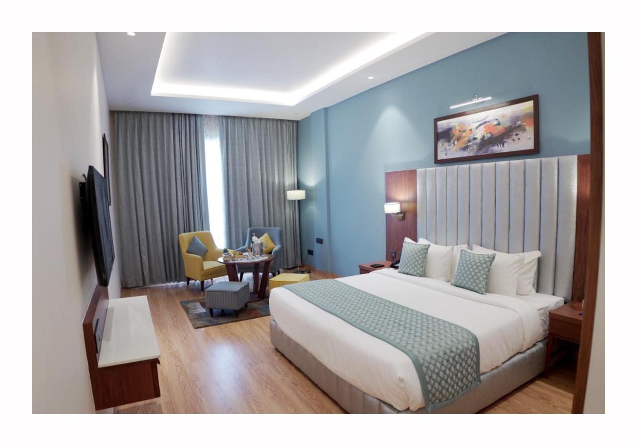 Golden Tulip Chandigarh, Панчкула Экстерьер фото