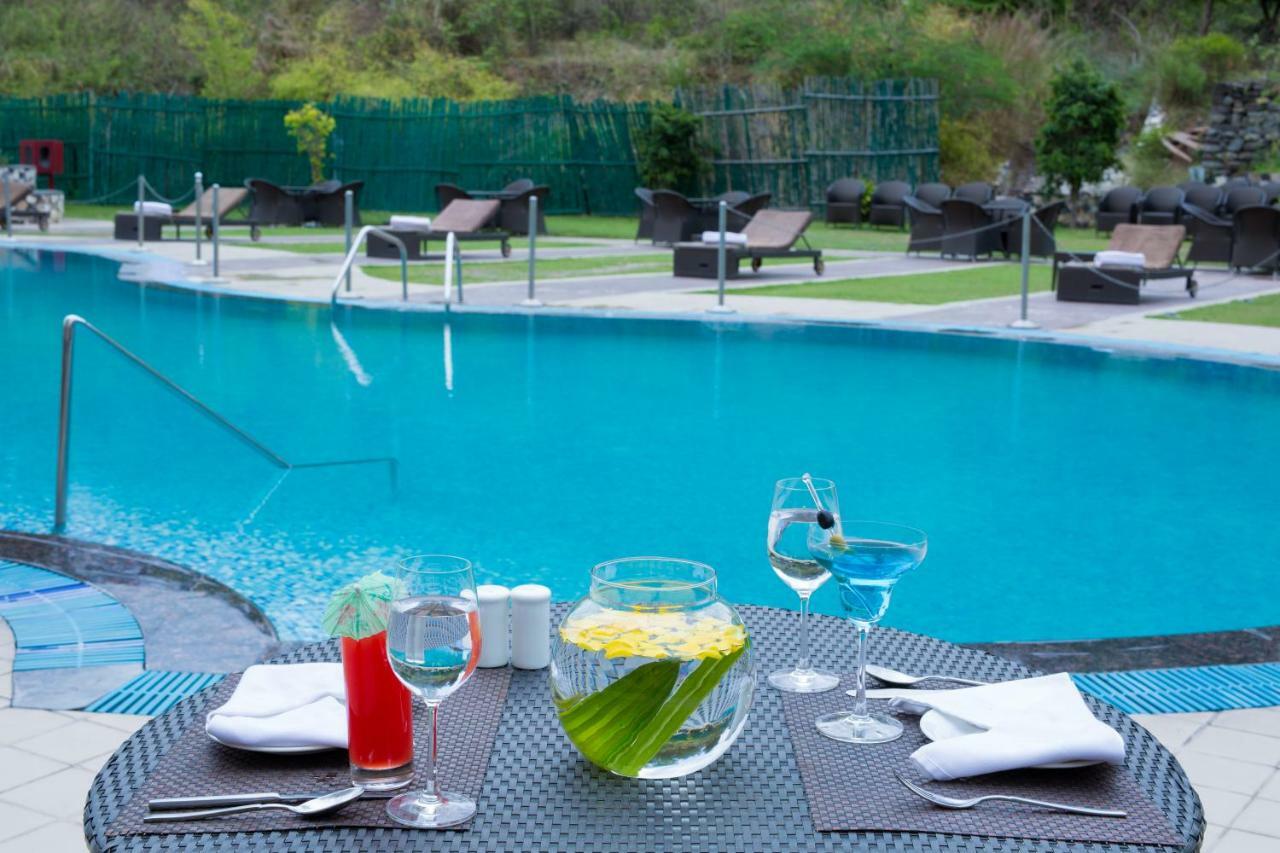 Golden Tulip Chandigarh, Панчкула Экстерьер фото